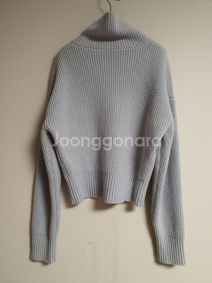 구호 플러스 KUHO 시그니처 하이넥 가디건 1 사이즈--8