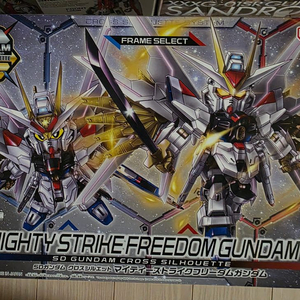 반다이 SDCS 마이티 스트라이크 프리덤 미개봉 판매