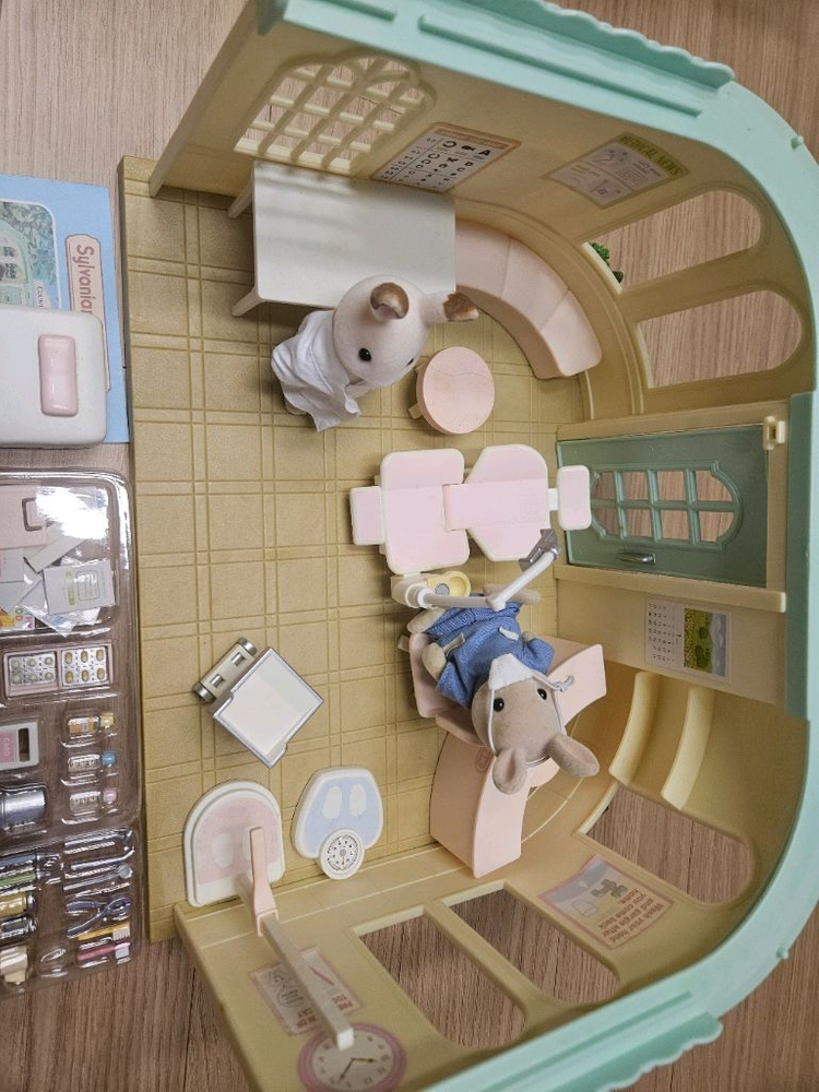 실바니안 병원놀이--1