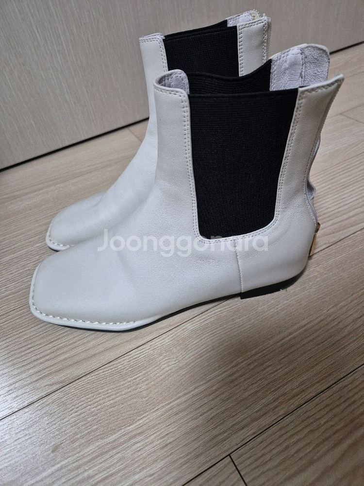 아떼 바네사부르노 앵글부츠 리얼가죽 부츠 225--1