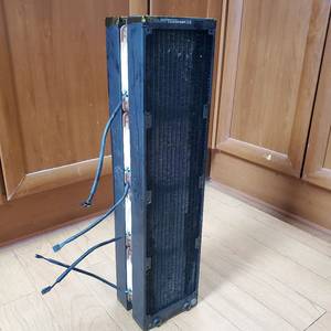 EK-CoolStream CE 560 (Quad) 140x4 EK 라지에이터 x 2 + 녹투아 NF-A14 PWM