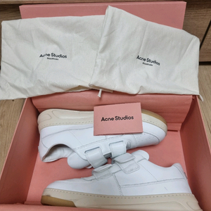 아크네스튜디오 벨크로 메탈로고 스니커즈 42