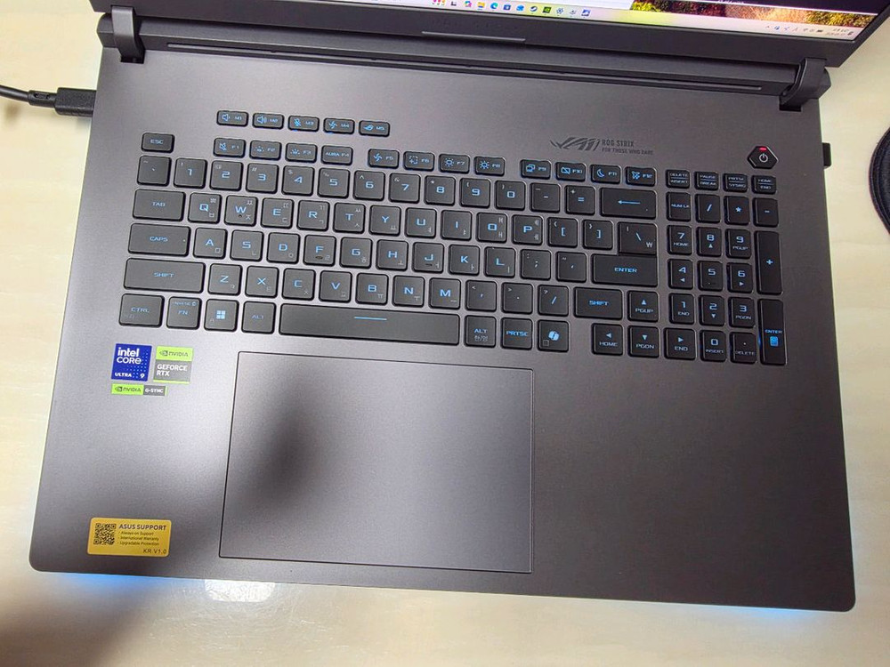 ASUS G18 STRIX 275HX 5070Ti 게이밍 노트북--3