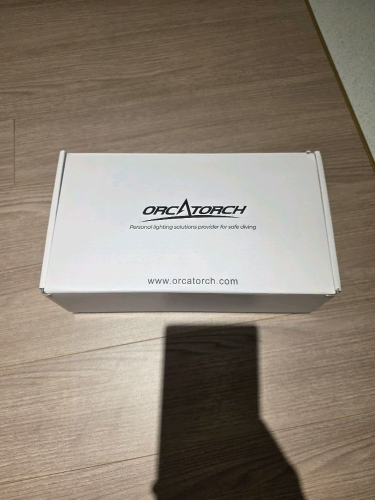 오카토치 ZD710 다이빙 손전등 팝니다 이미지