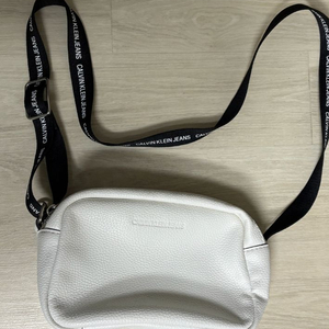 켈빈클라인진 화이트 크로스백,카메라백, 숄더백, 메신저백