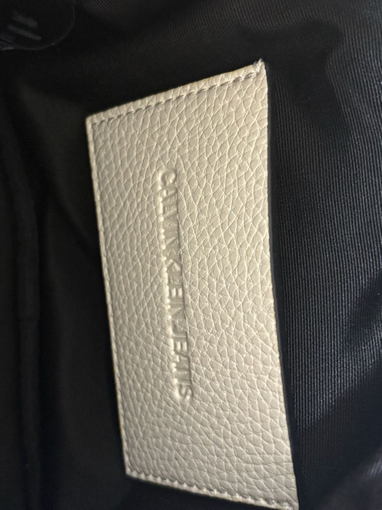 켈빈클라인진 화이트 크로스백,카메라백, 숄더백, 메신저백--3