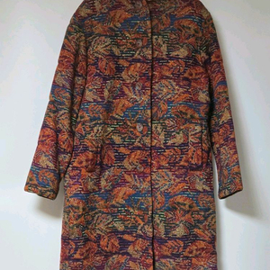 정가 300만원 이상! 미쏘니(미소니) MISSONI 리버시블 후드 니트 코트 겸 패딩, 머플러 세트 (40) 이미지