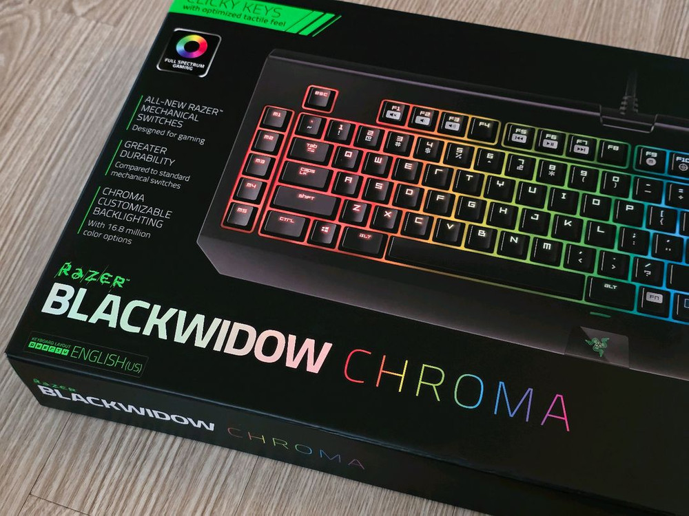 (미개봉) 레이저 블랙위도우 크로마 - 녹축 풀배열 키보드--1