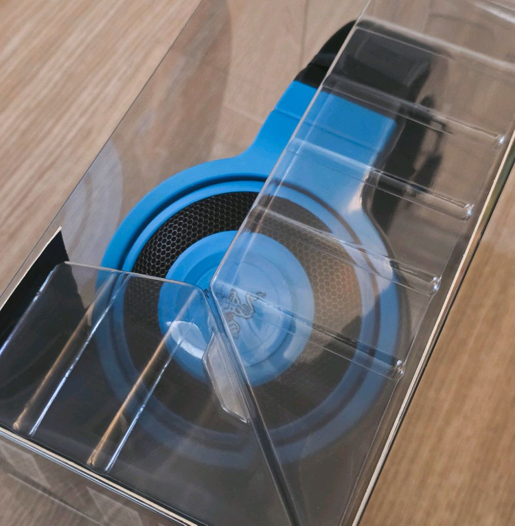 (미개봉) 레이저 크라켄 네온 게이밍 헤드셋--3