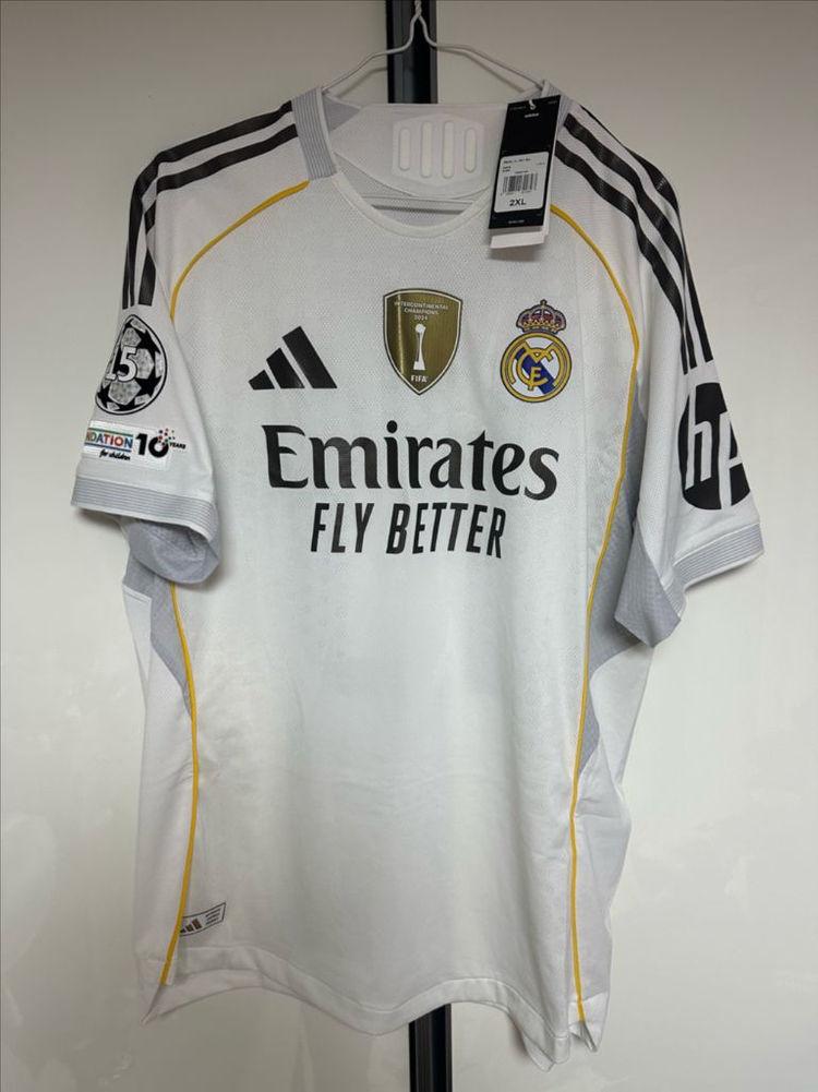 레알 마드리드 어센틱 25/26 홈 유니폼 음바페 2XL 새제품--0