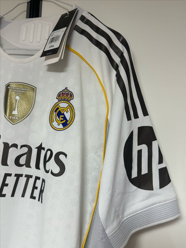 레알 마드리드 어센틱 25/26 홈 유니폼 음바페 2XL 새제품--2