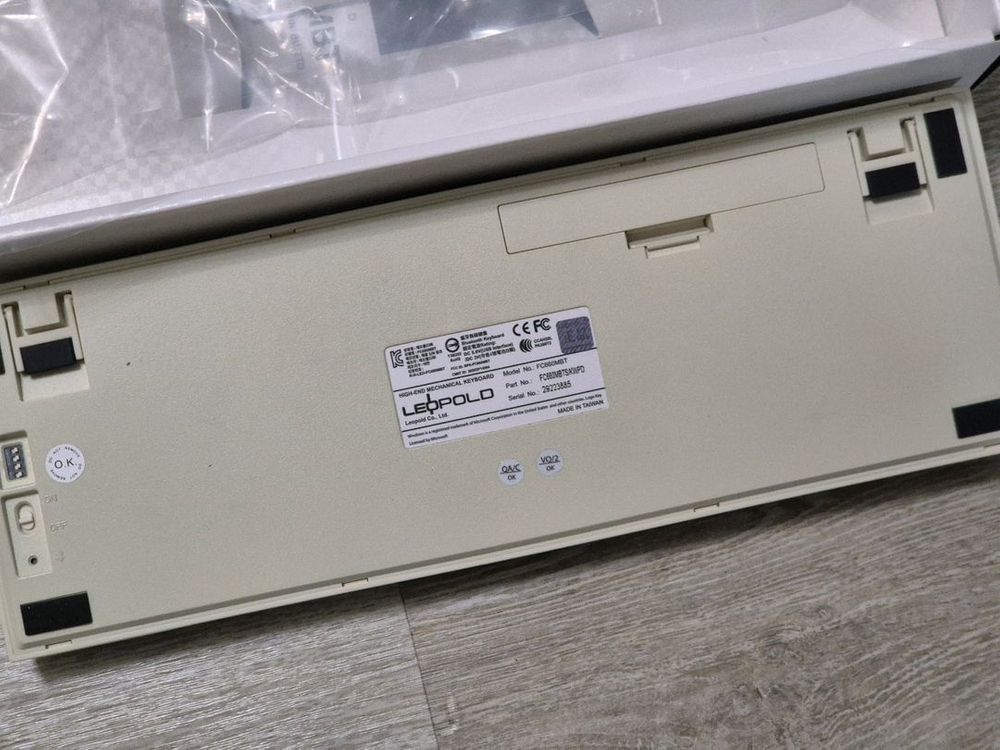 (오늘만 6만원) 레오폴드 fc660mbt 저소음 적축 간이윤활 유무선 블루투스 키보드--2