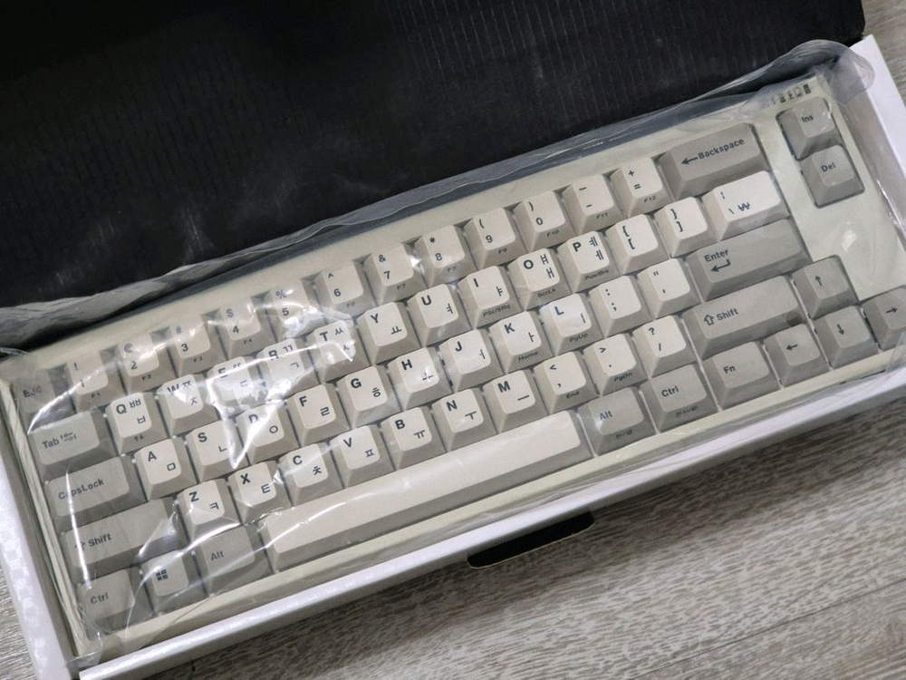 (오늘만 6만원) 레오폴드 fc660mbt 저소음 적축 간이윤활 유무선 블루투스 키보드--3