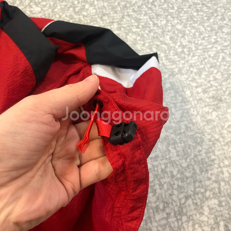 데상트X두카티 23년 협업 경량 바람막이 두카티 100 레드 빨강--4