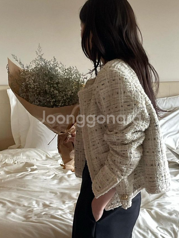 브론즈 울 트위드 노카라 자켓 라운드 출근룩 올드머니룩 BRONZE--2