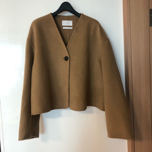 핸드메이드 노카라 브이넥 숏 코트 국산 고퀄 LURE 하객룩 출근룩