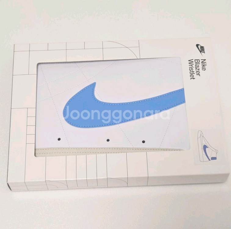 (새상품)나이키 아이콘 블레이저 리스틀릿 클러치 파우치 손가방--5