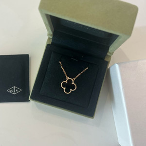 반클리프 앤 아펠 빈티지 알함브라 오닉스 목걸이 새상품