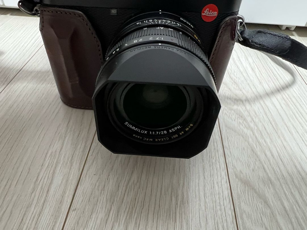 라이카 q2 s급 + 오버베르트 케이스 및 가방 판매합니다 이미지