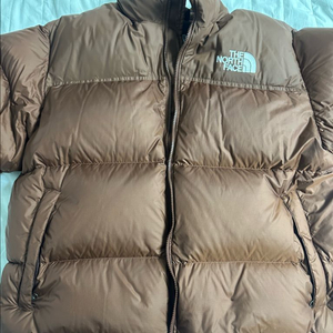 노스페이스 1996 레트로 눕시 자켓 다크 오크 XXL 사이즈 판매 합니다.