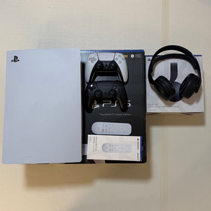 플레이스테이션5 디지털+컨트롤러2개+펄스 헤드셋+타이틀 다수