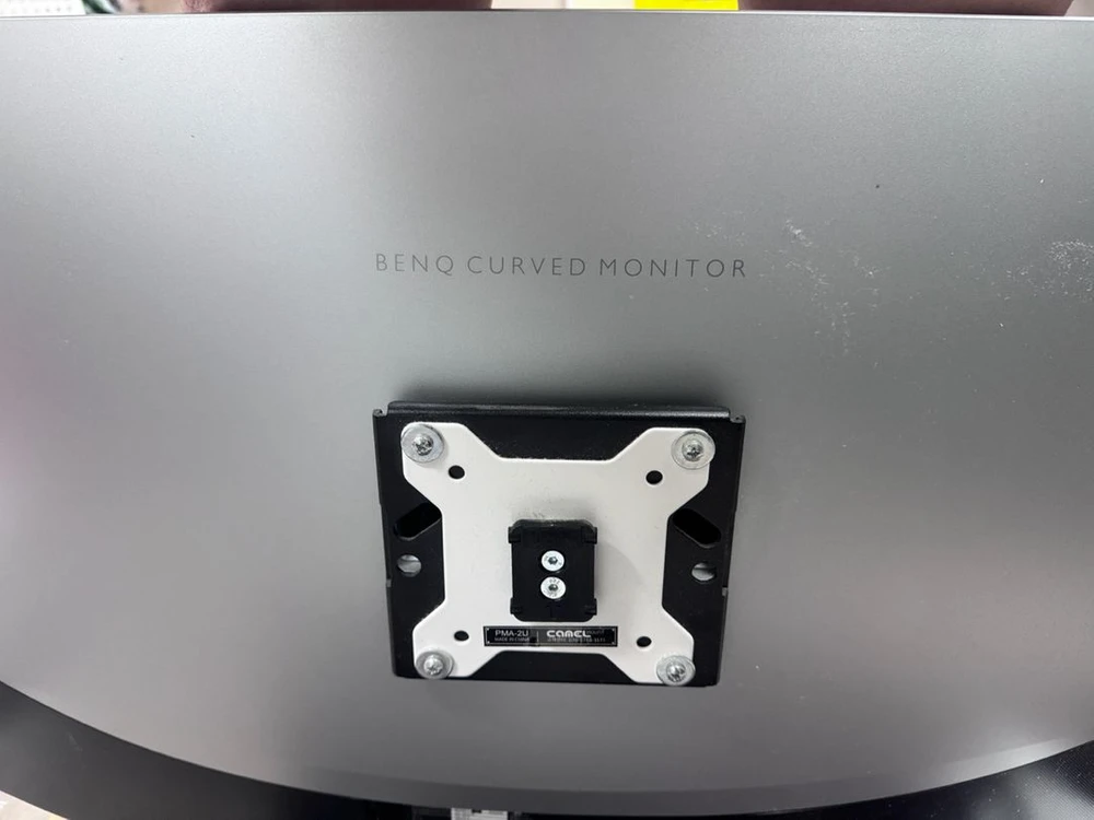 벤큐 32인치 커브드 144hz QHD + 카멜 모니터암 이미지