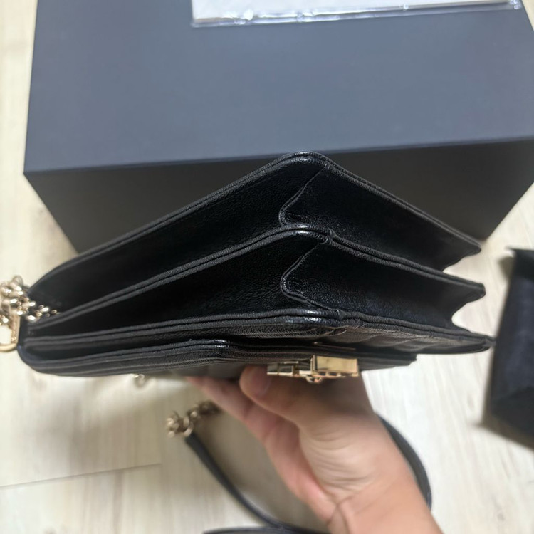 [백화점판/새상품급] 샤넬 캐비어 보이 플랩 사첼 백 이미지