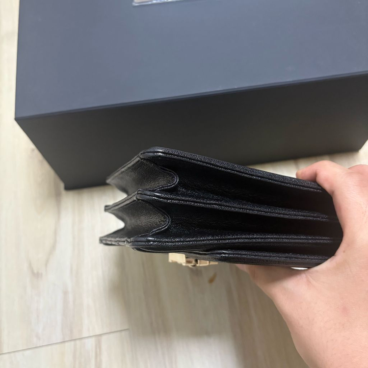 [백화점판/새상품급] 샤넬 캐비어 보이 플랩 사첼 백 이미지