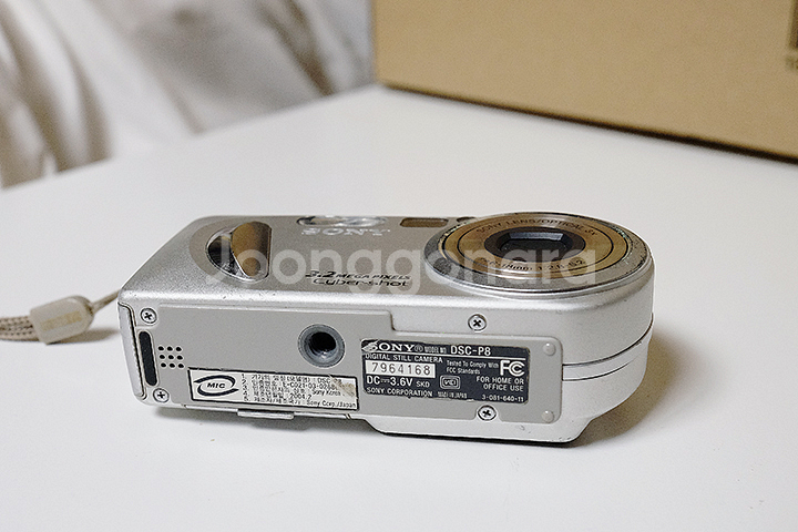 (빈티지 레트로 디카) 소니 사이버샷 DSC-P8 실버 팝니다 -신품호환베터리 포함--4
