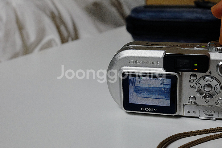 (빈티지 레트로 디카) 소니 사이버샷 DSC-P8 실버 팝니다 -신품호환베터리 포함--7