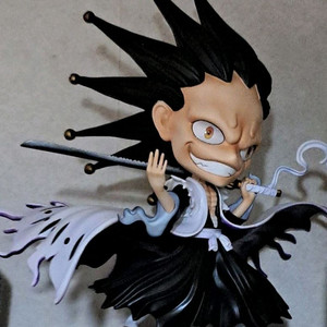 개봉 블리치 자라키 켄파치 소형화 레진 피규어 팝니다 가격제시