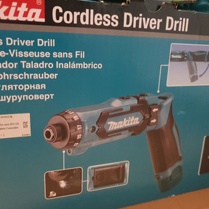 마끼다 DF012DSE 팝니다.