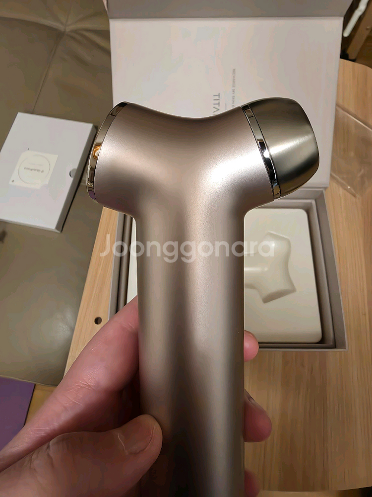 쿼드쎄라 티탄 t1 로즈골드 풀박 + 스탠드 세트로 판매합니다--2