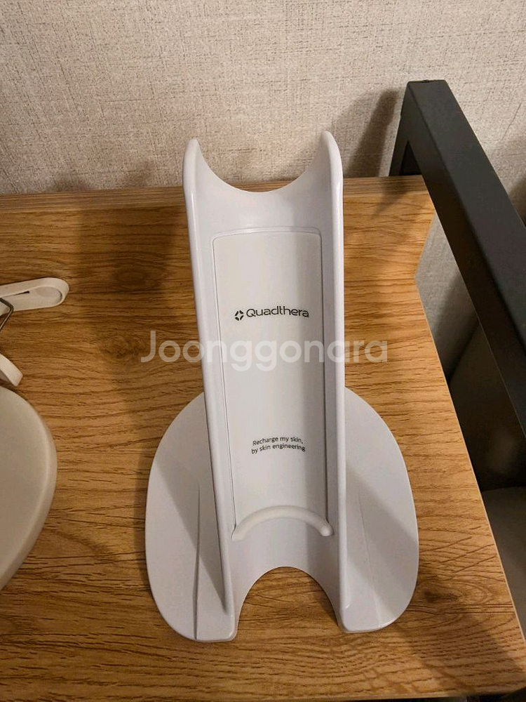 쿼드쎄라 티탄 t1 로즈골드 풀박 + 스탠드 세트로 판매합니다--8