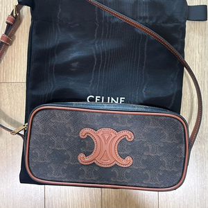 셀린느 트리옹프 미니 카메라 숄더백