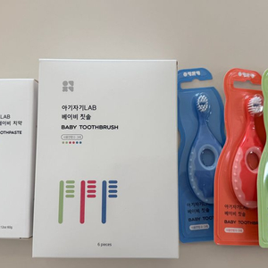 아기자기LAB 아기자기랩 베이비 칫솔 4개 + 저불소 치약 2개 세트