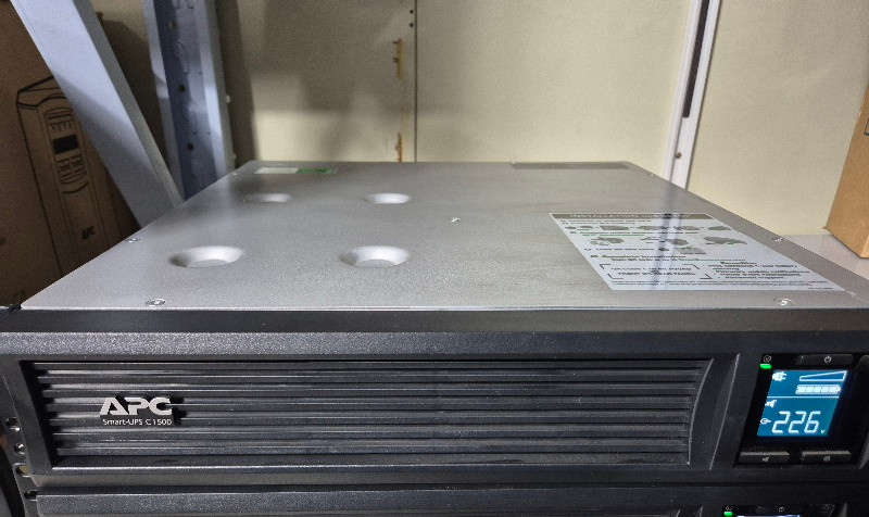 APC UPS SMC 1500RMI 3년 사용 새배터리~~~--1