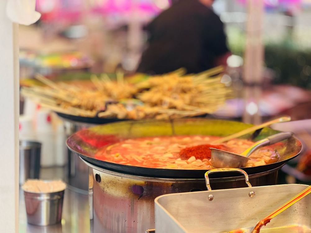 야시장 분식셋트 스낵셋트 무쇠솥 3개(화구셋트) +전기순대조리기+떡볶이판(화구포함)-110만원 이미지