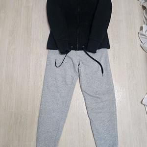 여성 유니클로 기모 집업 맨투맨+융기모 조거팬츠 세트