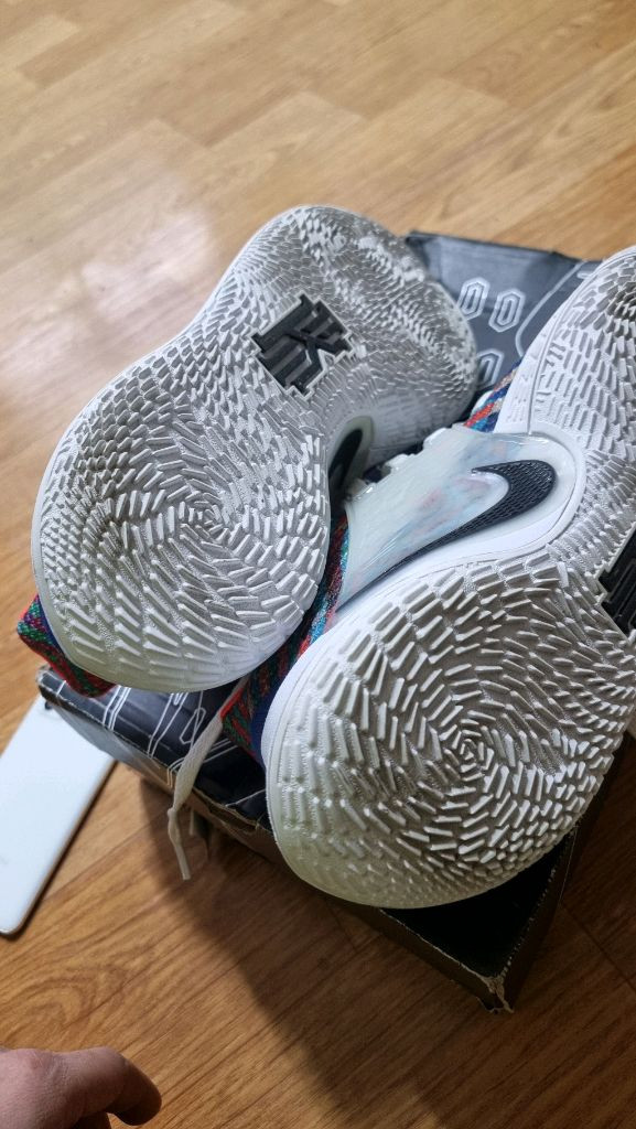 나이키 카이리 로우2 농구화 275 이미지