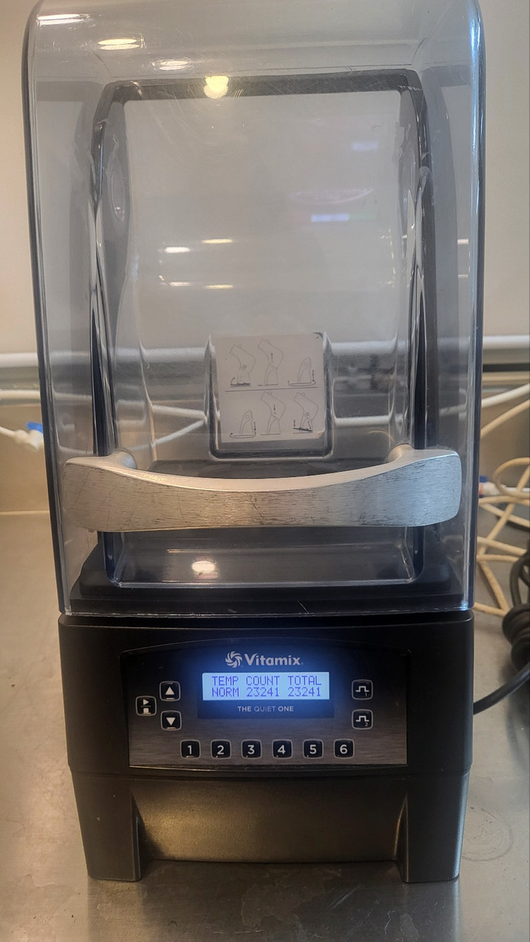 [중고] Vitamix 바이타믹스 콰이어트원 블렌더 업소용 믹서기 고성능 블렌더 23년식--1