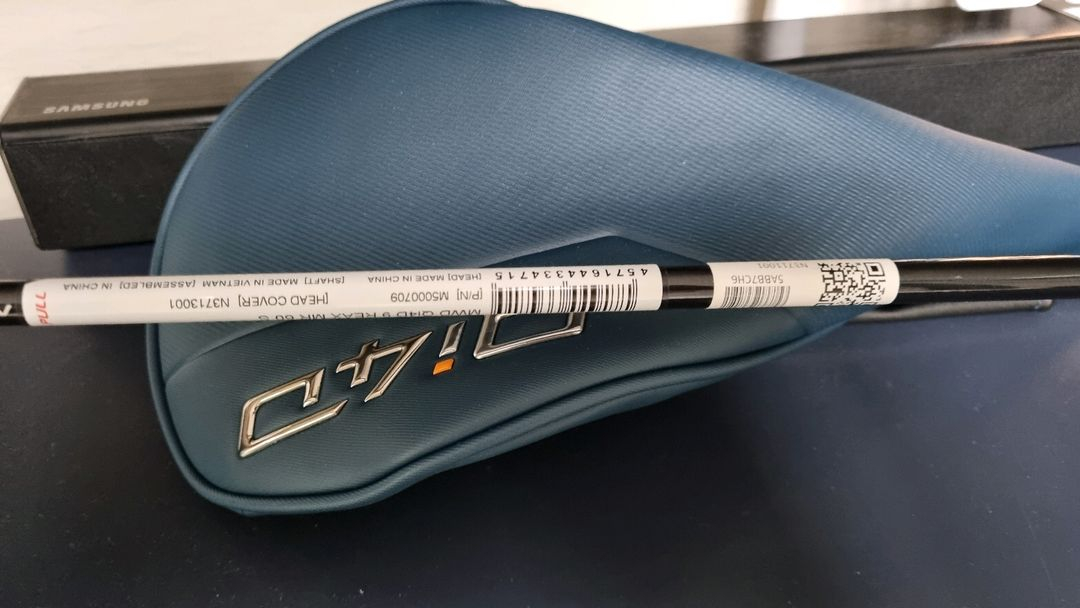 테일러메이드 qi4d 드라이버 미개봉--2