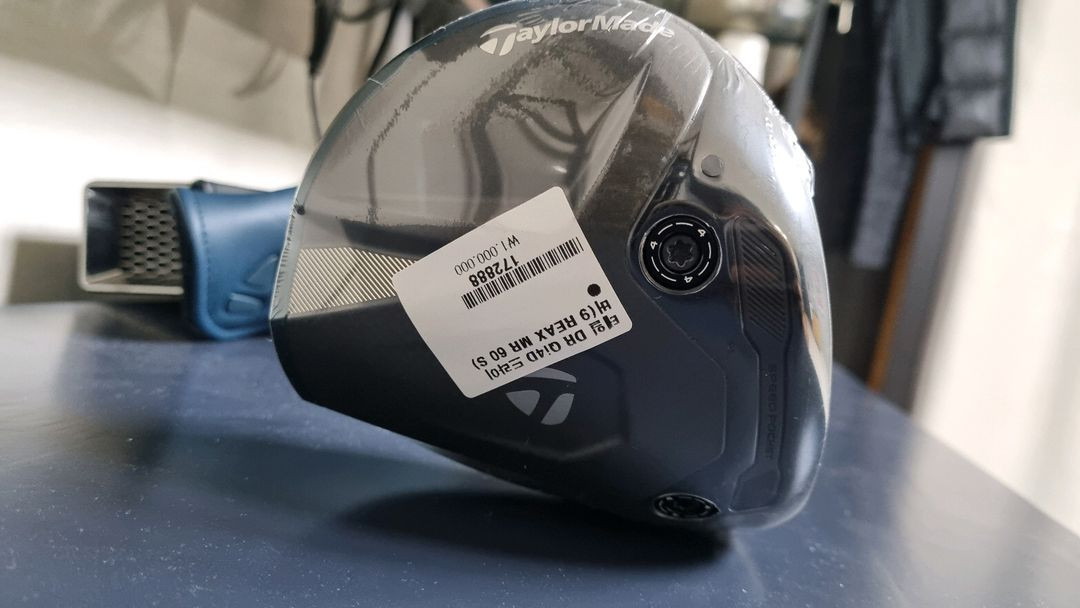 테일러메이드 qi4d 드라이버 미개봉--5