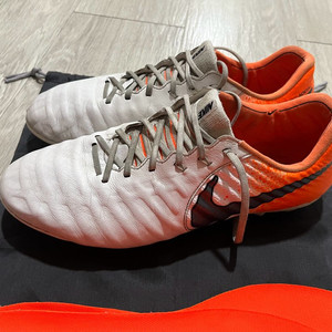 최상급 나이키 티엠포 레전드7 엘리트 FG [285] 축구화