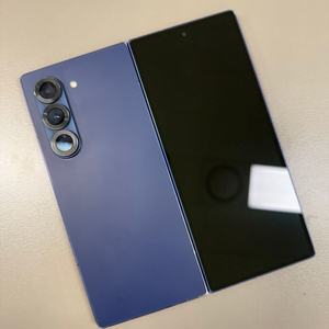 (82만원) 갤럭시Z폴드6 블루 512G 자급제 미파손 불량화소 잔상없는폰