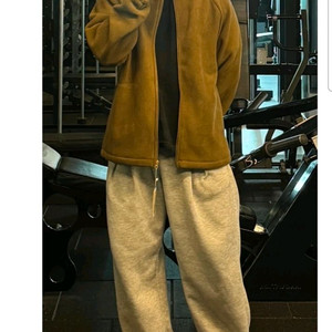 브라운 캠핑 후리스