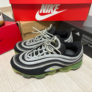 나이키 에어 베이퍼맥스 97 블랙볼트 275mm