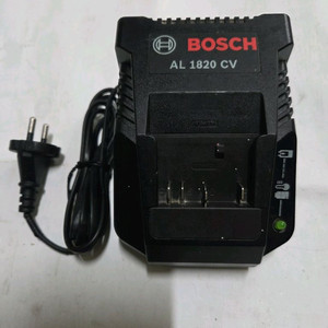 정품 보쉬 배터리 충전기 상태 A급 팝니다 이미지