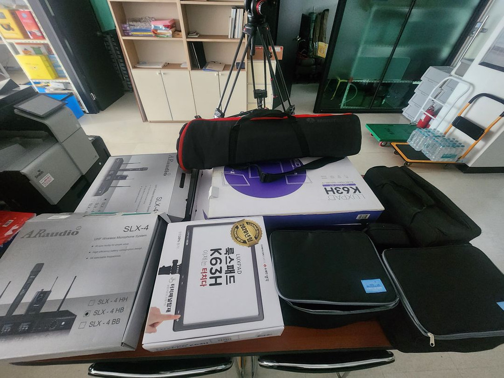 2. 브리츠 BA-HMP60 유선 DJ/모니터 헤드폰 + 이어셋마이크 2개 (미니 XLR 3핀 커넥터)--0