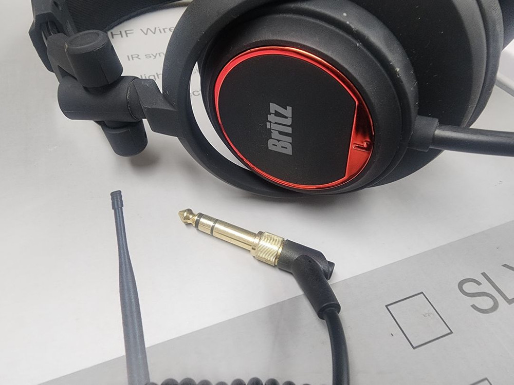 2. 브리츠 BA-HMP60 유선 DJ/모니터 헤드폰 + 이어셋마이크 2개 (미니 XLR 3핀 커넥터)--9